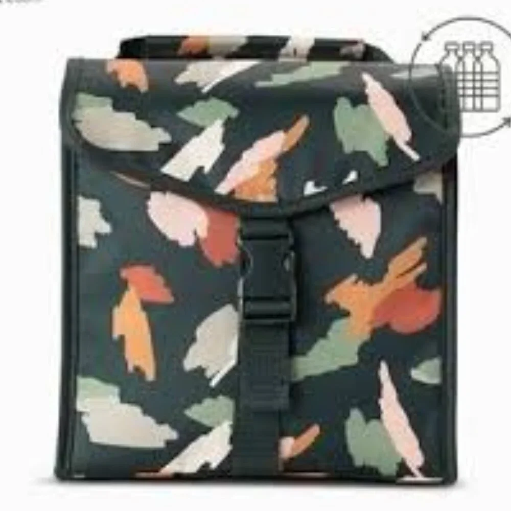 Brand new thirty one gifts fold over lunch bag - Picture 1 of 3
